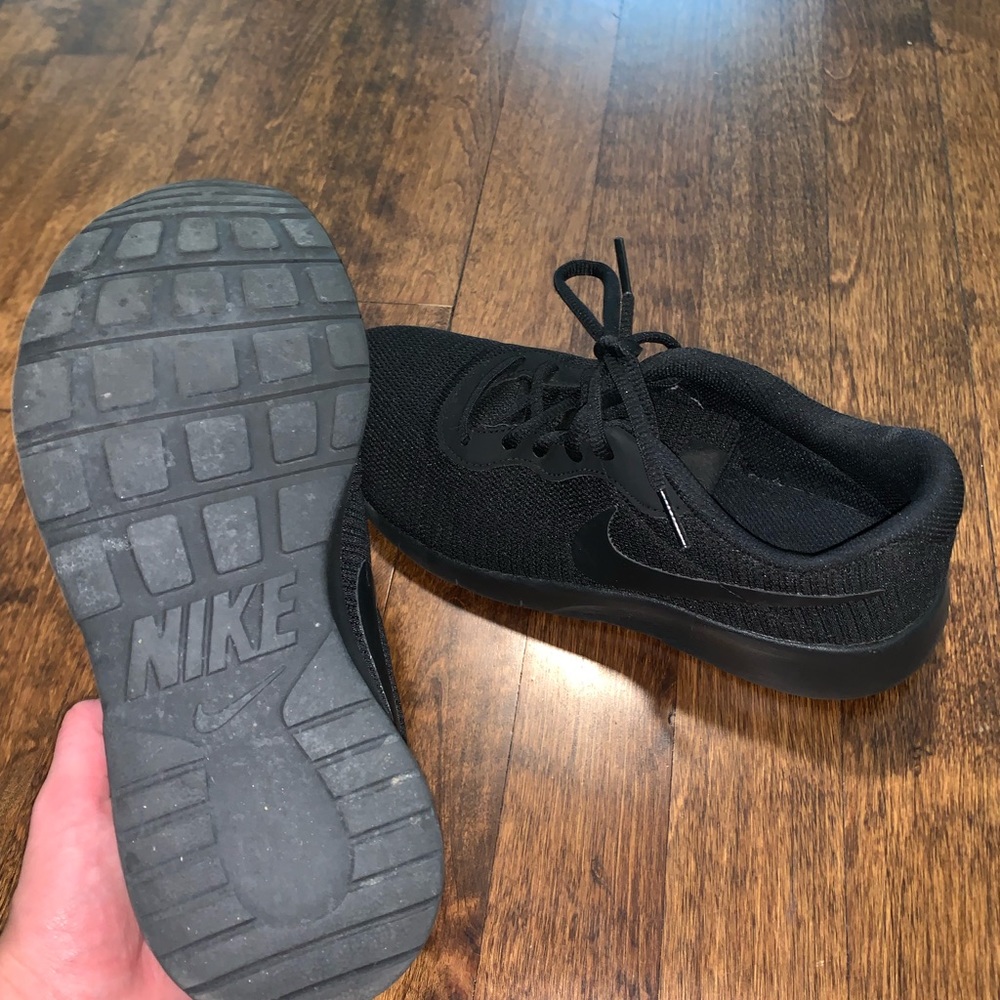 Nike Shoes - Picture 3 of 3
